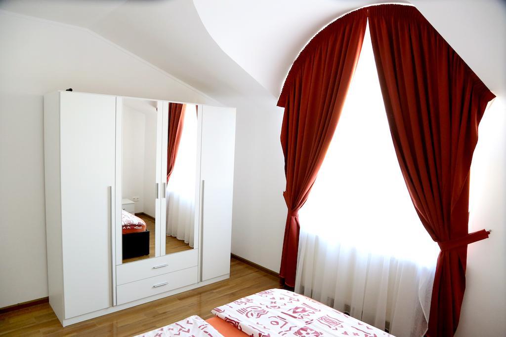 Vila Nona Apartment Sibiu Værelse billede